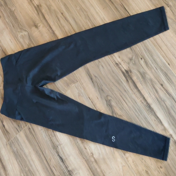 EUC CNC Luminous Camo Leggings - Picture 4 of 9